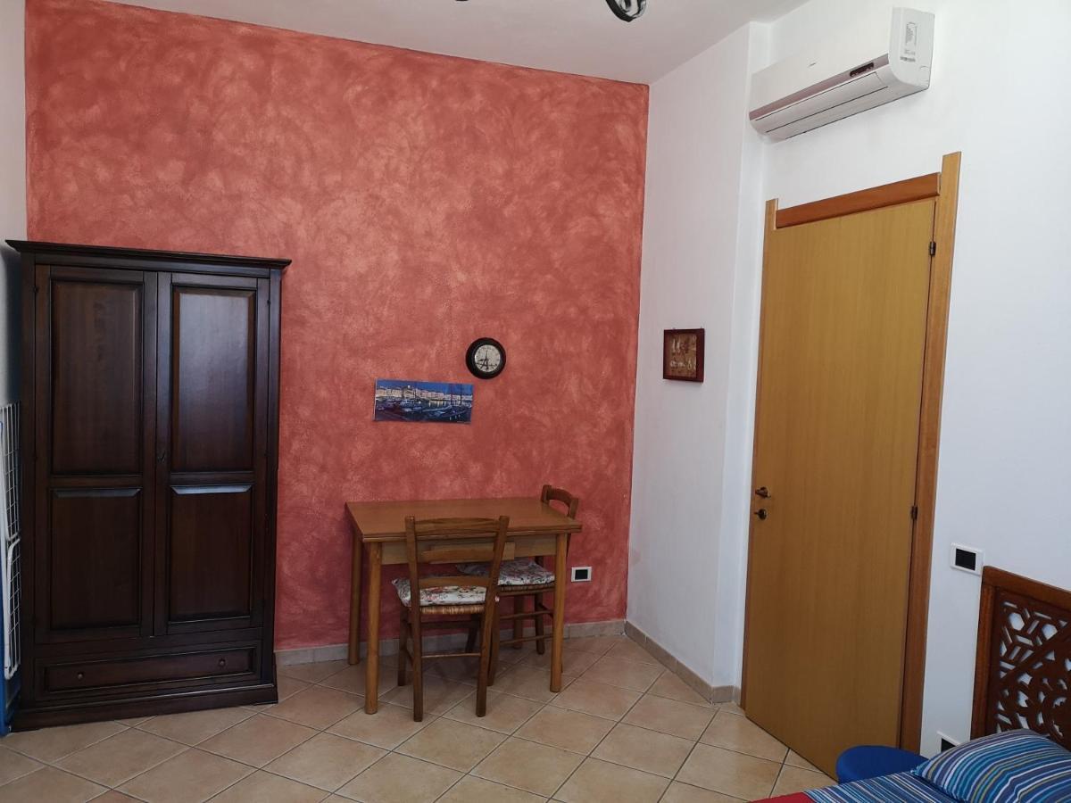Casa Vacanze Rose E Fiori Sardegna San Vito  Extérieur photo